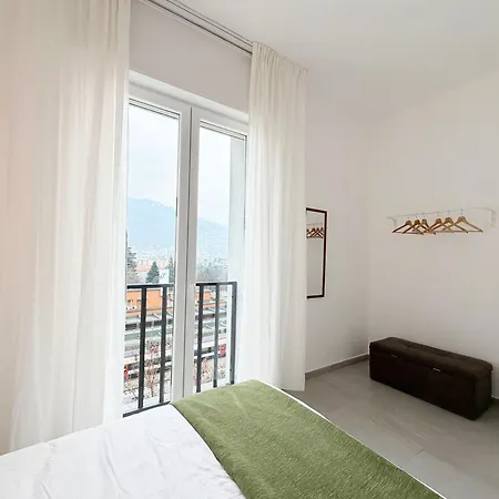 Feel Like Casa * 科莫