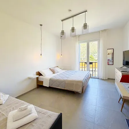 Apartment Feel Like Casa